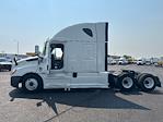 Used 2022 Freightliner Cascadia Detroit DD15AT Semi Truck with Sleeper Cab for sale #438554 - photo 4