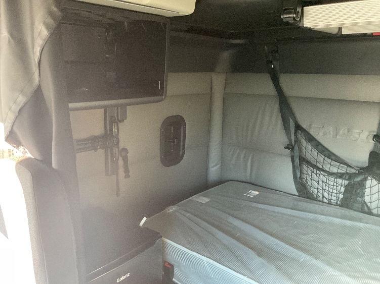 Used 2022 Freightliner Cascadia - photo 21