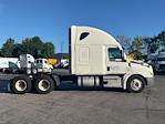 Used 2022 Freightliner Cascadia Detroit DD15AT Semi Truck with Sleeper Cab for sale #438687 - photo 8