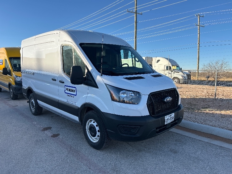 Used 2022 Ford Transit 250 - photo 1