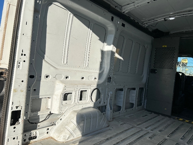 Used 2022 Ford Transit 250 - photo 13