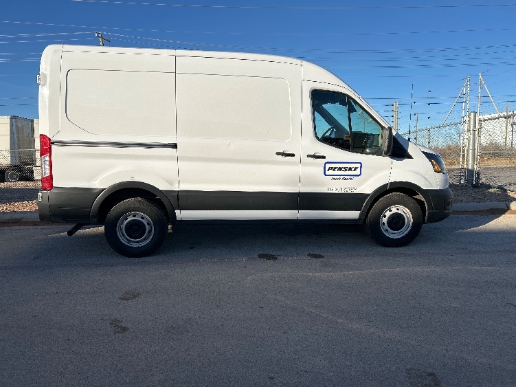 Used 2022 Ford Transit 250 - photo 17