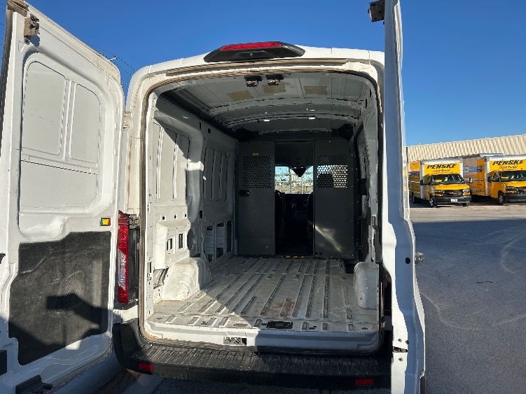 Used 2022 Ford Transit 250 - photo 10