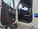 Used 2022 Freightliner Cascadia Detroit DD15AT Semi Truck for sale #439164 - photo 9