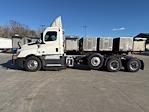 Used 2022 Freightliner Cascadia Detroit DD15AT Semi Truck for sale #439166 - photo 5