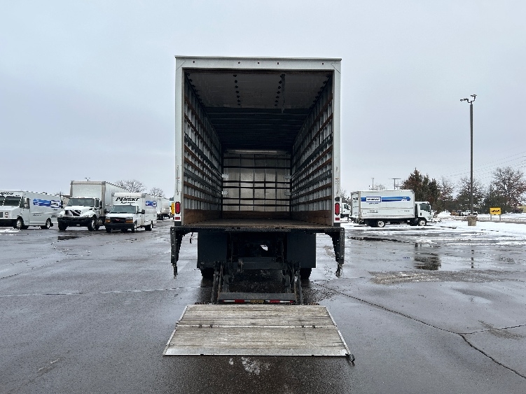 Used 2022 Freightliner M2 106 - photo 11