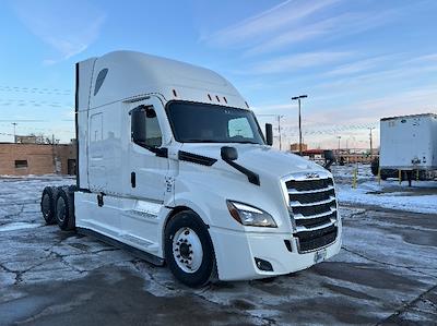 Used 2022 Freightliner Cascadia Detroit DD15AT Semi Truck with Sleeper Cab for sale #442891 - photo 1