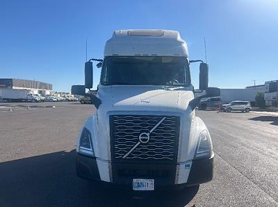 Used 2022 Volvo VNL Volvo D13 Semi Truck for sale #447372 - photo 2