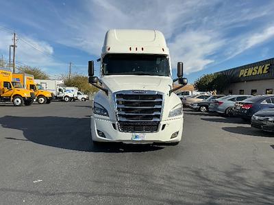 Used 2022 Freightliner Cascadia Detroit DD15AT Semi Truck with Sleeper Cab for sale #449937 - photo 2