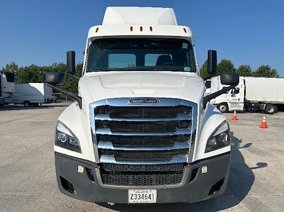 Used 2022 Freightliner Cascadia - photo 1