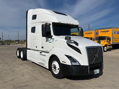 Used 2022 Volvo VNL Volvo D13 Semi Truck for sale #452097 - photo 1