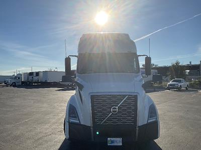 Used 2022 Volvo VNL Volvo D13 Semi Truck for sale #452117 - photo 2