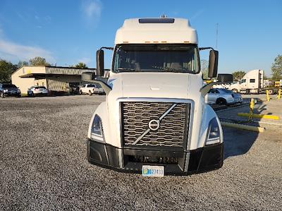 Used 2022 Volvo VNL Volvo D13 Semi Truck for sale #452121 - photo 2