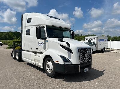 Used 2022 Volvo VNL Volvo D13 Semi Truck for sale #452129 - photo 1