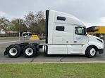 Used 2022 Volvo VNL Volvo D13 Semi Truck for sale #452171 - photo 8