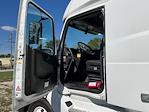 Used 2022 Volvo VNL Volvo D13 Semi Truck for sale #452188 - photo 9