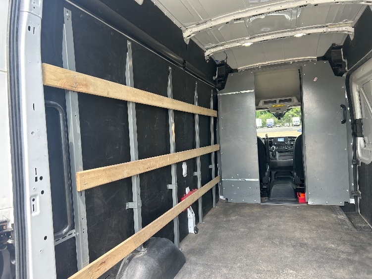 Used 2023 Ford Transit 250 - photo 12