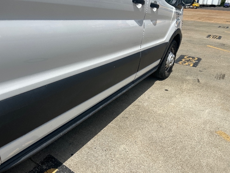Used 2023 Ford Transit 250 - photo 15