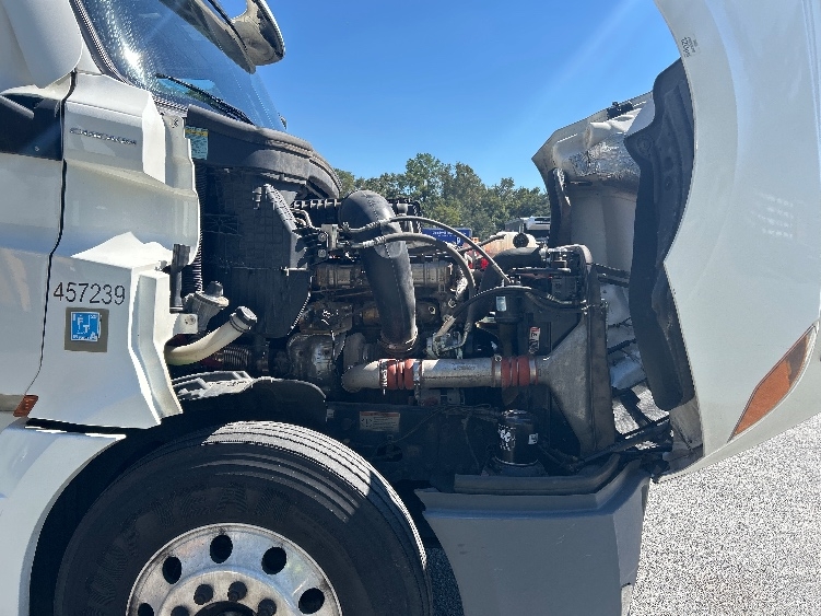 Used 2022 Freightliner Cascadia - photo 21