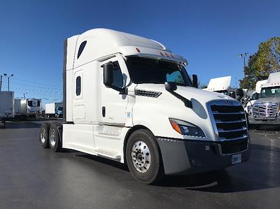 Used 2022 Freightliner Cascadia Detroit DD15AT Semi Truck with Sleeper Cab for sale #457240 - photo 1