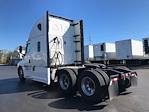 Used 2022 Freightliner Cascadia Detroit DD15AT Semi Truck with Sleeper Cab for sale #457240 - photo 5