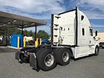 Used 2022 Freightliner Cascadia Detroit DD15AT Semi Truck with Sleeper Cab for sale #457241 - photo 7