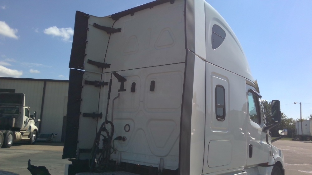 Used 2022 Freightliner Cascadia - photo 25