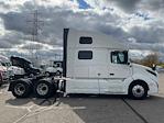 Used 2022 Volvo VNL Volvo D13 Semi Truck for sale #457262 - photo 8