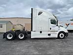 Used 2022 Freightliner Cascadia Detroit DD15AT Semi Truck with Sleeper Cab for sale #457420 - photo 8