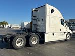 Used 2022 Freightliner Cascadia Detroit DD15AT Semi Truck with Sleeper Cab for sale #462250 - photo 7