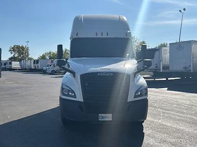 Used 2022 Freightliner Cascadia Detroit DD15AT Semi Truck with Sleeper Cab for sale #462252 - photo 2