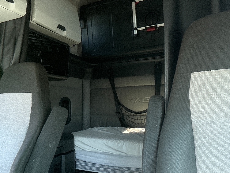 Used 2022 Freightliner Cascadia - photo 21