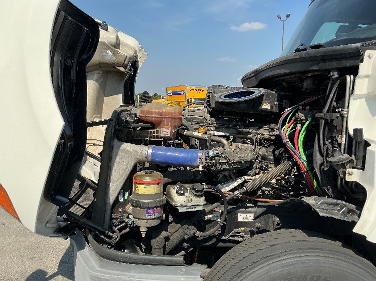 Used 2022 Freightliner Cascadia - photo 23
