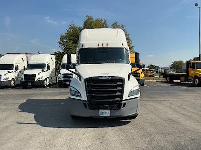 Used 2022 Freightliner Cascadia Detroit DD15AT Semi Truck with Sleeper Cab for sale #462254 - photo 2