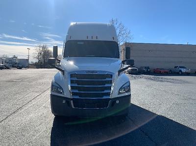 Used 2022 Freightliner Cascadia Detroit DD15AT Semi Truck with Sleeper Cab for sale #462338 - photo 2