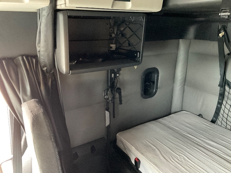 Used 2022 Freightliner Cascadia - photo 21