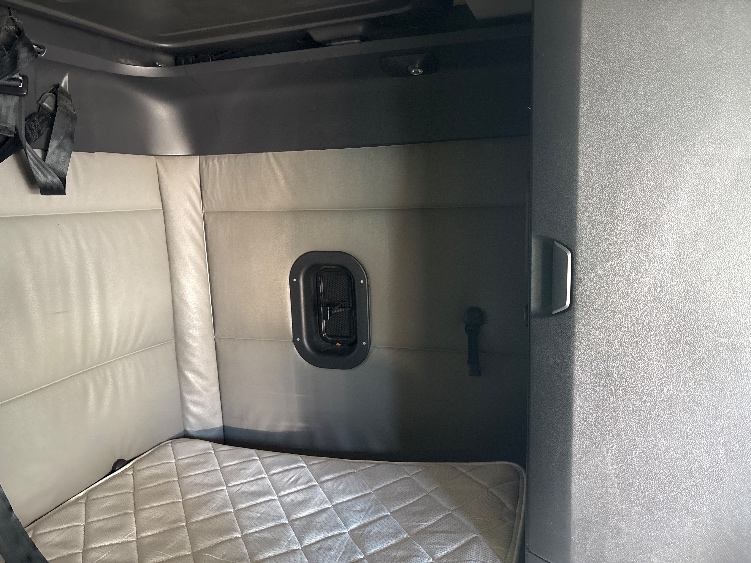 Used 2022 Freightliner Cascadia - photo 20