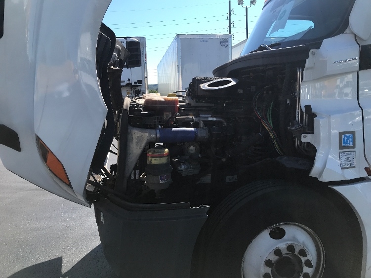 Used 2022 Freightliner Cascadia - photo 23