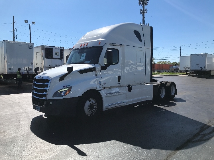 Used 2022 Freightliner Cascadia - photo 5
