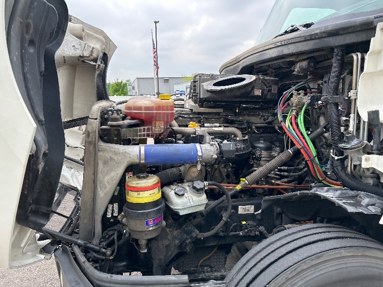 Used 2022 Freightliner Cascadia - photo 23