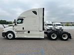 Used 2022 Freightliner Cascadia Detroit DD15AT Semi Truck with Sleeper Cab for sale #462365 - photo 4