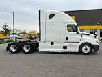 Used 2022 Freightliner Cascadia Detroit DD15AT Semi Truck with Sleeper Cab for sale #462365 - photo 8