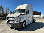 Used 2022 Freightliner Cascadia Detroit DD15AT Semi Truck with Sleeper Cab for sale #462382 - photo 3