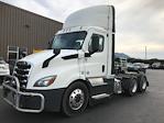 Used 2022 Freightliner Cascadia Detroit DD13 Semi Truck for sale #463340 - photo 3