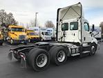 Used 2022 Freightliner Cascadia Detroit DD13 Semi Truck for sale #463340 - photo 7