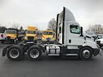 Used 2022 Freightliner Cascadia Detroit DD13 Semi Truck for sale #463340 - photo 8