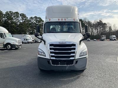 Used 2022 Freightliner Cascadia Detroit DD13 Semi Truck for sale #463391 - photo 2