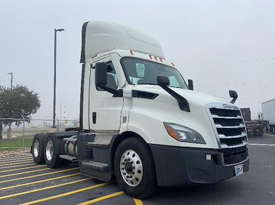 Used 2022 Freightliner Cascadia Detroit DD13 Semi Truck for sale #463392 - photo 1