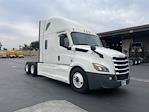 Used 2023 Freightliner Cascadia Detroit DD15AT Semi Truck with Sleeper Cab for sale #463674 - photo 1