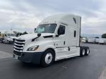 Used 2023 Freightliner Cascadia Detroit DD15AT Semi Truck with Sleeper Cab for sale #463674 - photo 3